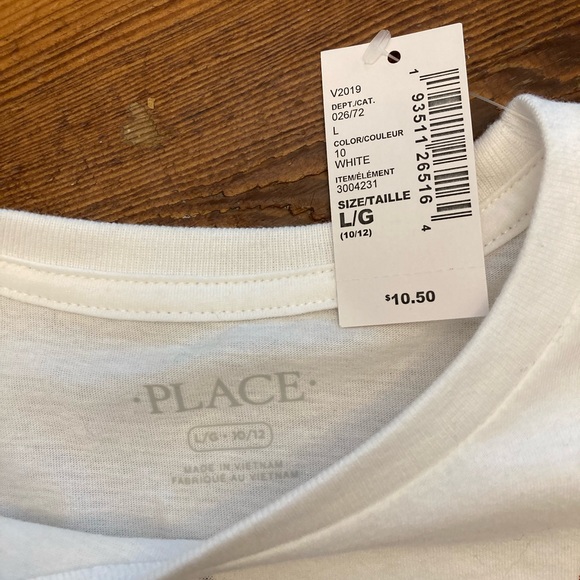 NWT Children’s Place boys long sleeve tee. - Picture 3 of 3